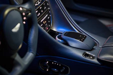 Aston Martin DBS Superleggera, Interieur