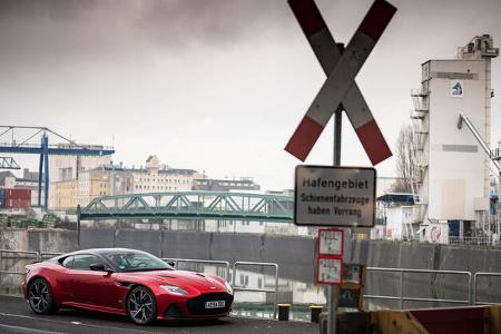 Aston Martin DBS Superleggera, Exterieur