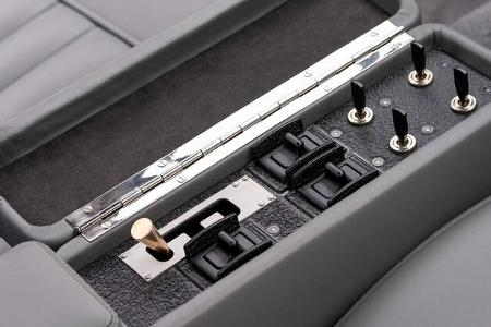 07/2020, Aston Martin DB5 Goldfinger Continuation