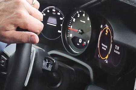 Porsche 911 Erlkönig mit Innenraum