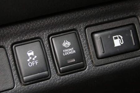 Nissan Navara AT32 Pickup