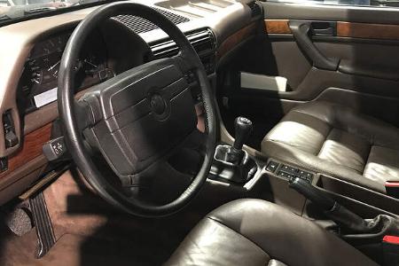 BMW 7er E32 V16 Goldfish