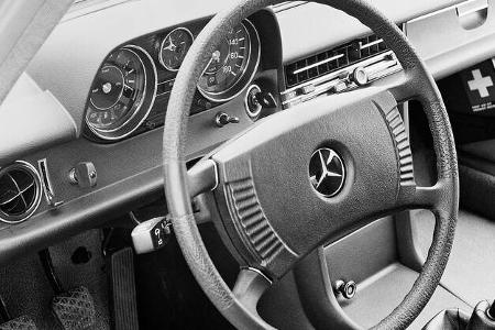 Mercedes /8 Strich-Acht