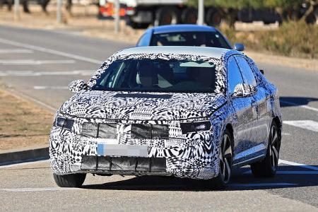 Erlkönig VW Jetta GTI