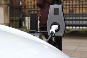 02/2019, Connected Kerb Bordsteinkanten-Ladesäule