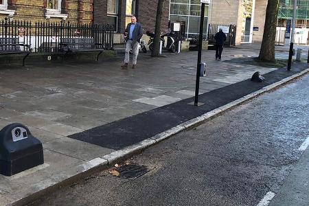 02/2019, Connected Kerb Bordsteinkanten-Ladesäule