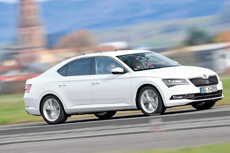 Skoda Superb 2.0 TDI, Seitenansicht