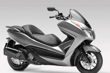  Motorrad 48 PS Honda NS 300 Forza