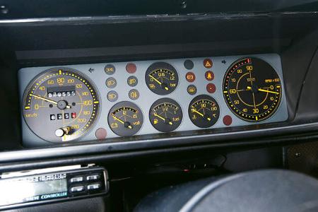 Lancia Delta HF integrale, Rundinstrumente