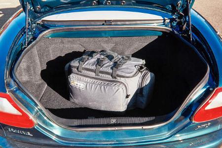 Jaguar XK8, Kofferraum