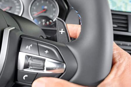 BMW M2 Coupé, Lenkradschalter