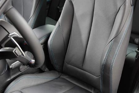 BMW M2 Coupé, Fahrersitz