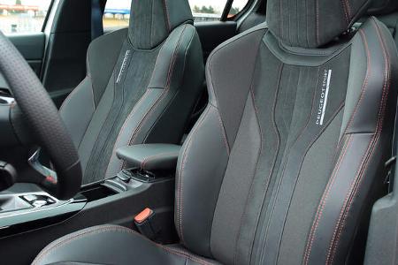 Peugeot 308 GTi, Fahrersitz