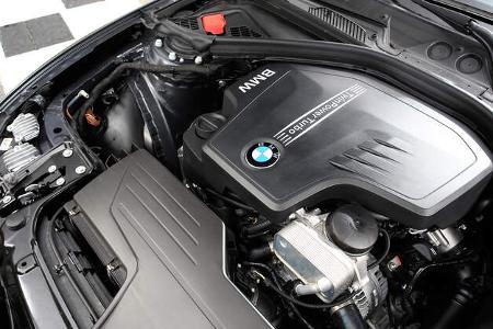 BMW 228i Coupé, Motor