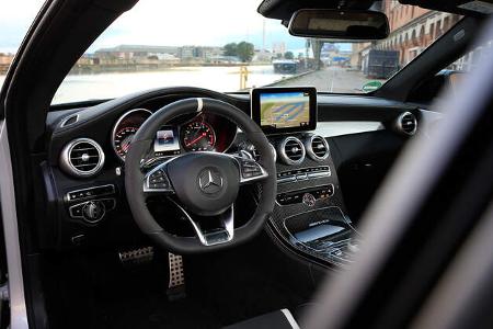 Mercedes-AMG C 63 S Coupé, Cockpit