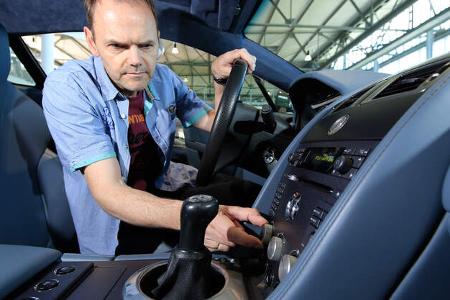 Aston Martin V8 Vantage, Interieur