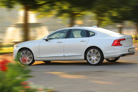 Volvo S90 D5 AWD, Seitenansicht