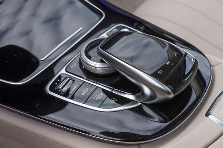 Mercedes-E350d-T Modell-Diesel-Fahrbericht-Kombi-Cockpit