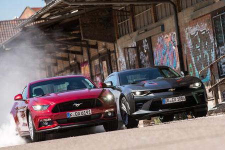 Chevrolet Camaro Coupé 6.2 V8, Ford Mustang GT Fastback 5.0 V8