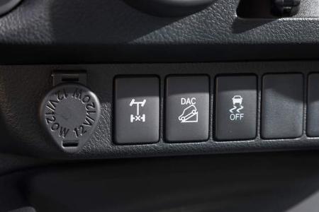 Toyota Hilux Pick-up 2.4D Double Cab 4x4, Bedienelemente