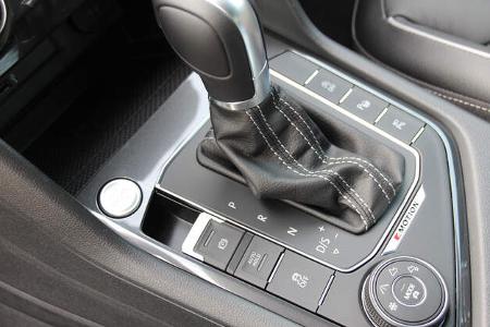 VW Tiguan 2.0 TDI SCR 4Motion, Schalthebel