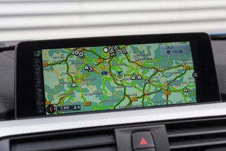 BMW 340i xDrive Touring M Sport, Navi