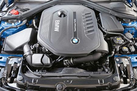 BMW 340i xDrive Touring M Sport, Motor
