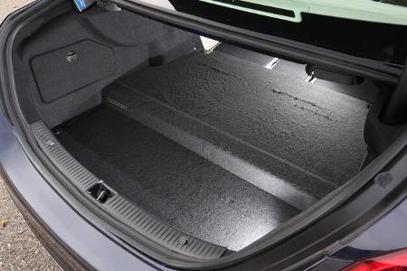 Mercedes C 350 e, Kofferraum