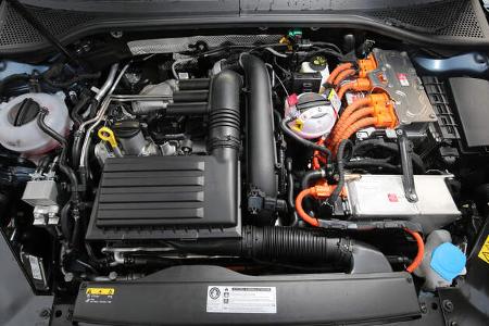 VW Passat GTE, Motor