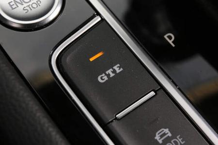 VW Passat GTE, Bedienelemente