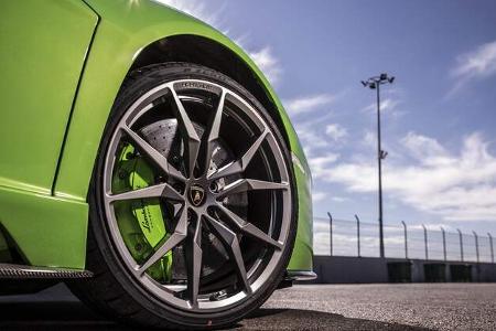 Lamborghini Aventador S, Fahrbericht, 01/2017