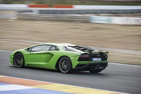 Lamborghini Aventador S, Fahrbericht, 01/2017