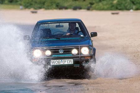VW Golf Country, Frontansicht, Wasserdurchfahrt