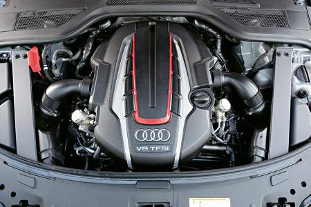 Audi S8 Plus, Motor
