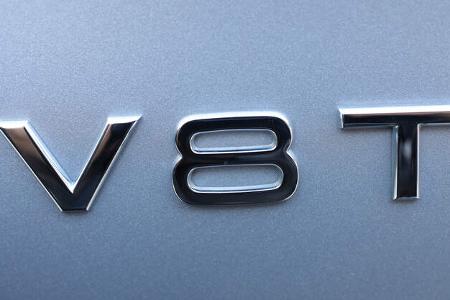 Audi S8 Plus, Typenbezeichnung