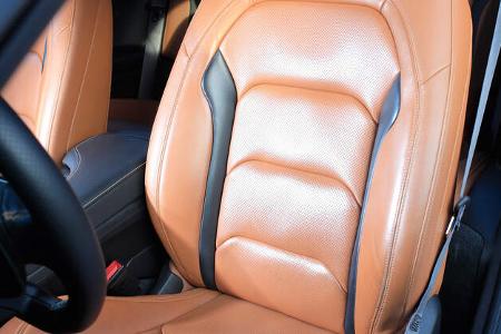 Chevrolet Camaro Coupé 2.0 Turbo, Fahrersitz