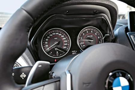 BMW M140i xDrive, Rundinstrumente