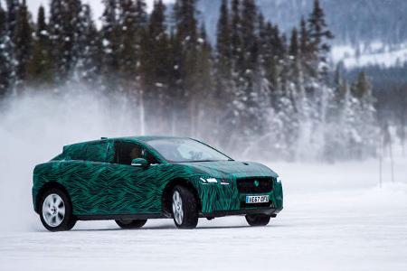 Jaguar I-Pace getarnt Schnee Fahrbericht 2018
