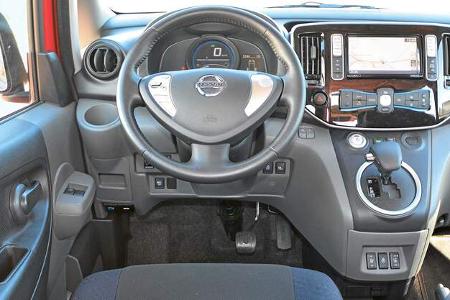 Cockpit Nissan e-NV 200