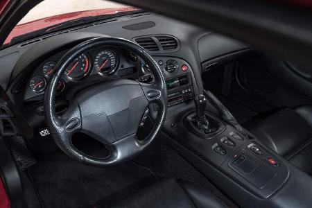 Mazda RX-7, Cockpit