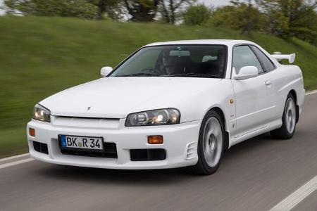 Nissan Skyline, Frontansicht