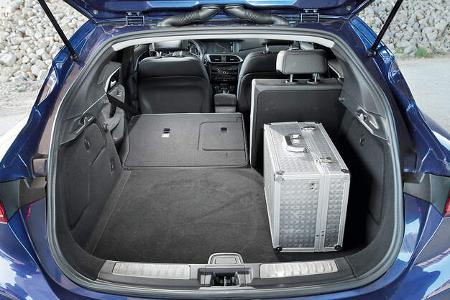 Infiniti Q30 1.5 d, Kofferraum