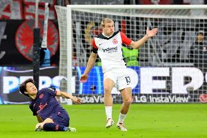 Unglücklicher Santos: Kurioser Mainzer Sieg in Frankfurt