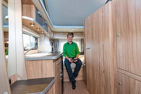 Eriba Feeling 425 Chiavenna Nussbaum