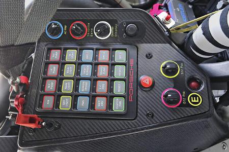 Porsche 911 GT3 RSR, Interieur