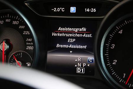 Mercedes GLA 250 4Matic, Interieur