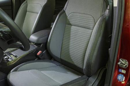 Ford Kuga 2.0 TDCi 4x4 DKG, Interieur