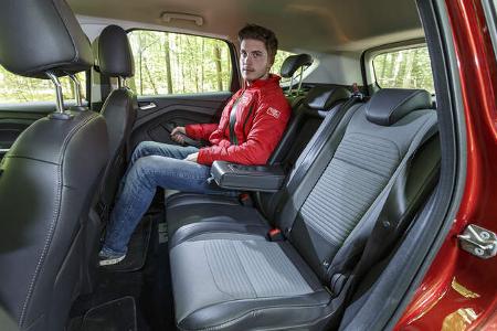 Ford Kuga 2.0 TDCi 4x4 DKG, Interieur