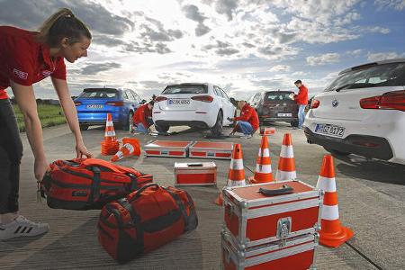 Audi A3 1.5 TFSI S Tronic, BMW 120i AUT, Mercedes A 200 7G-DCT, VW Golf 1.5 TSI DSG, Exterieur