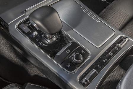 Kia Stinger 2.0 T-GDI, Interieur